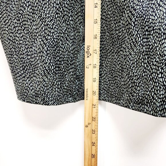 Womens Black  White Patterned Sports bra Lightweight Stretch Size 6X - Picture 3 of 11